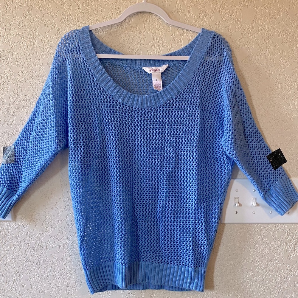 Candie’s Junior Crocheted Top 💙🤍💙
